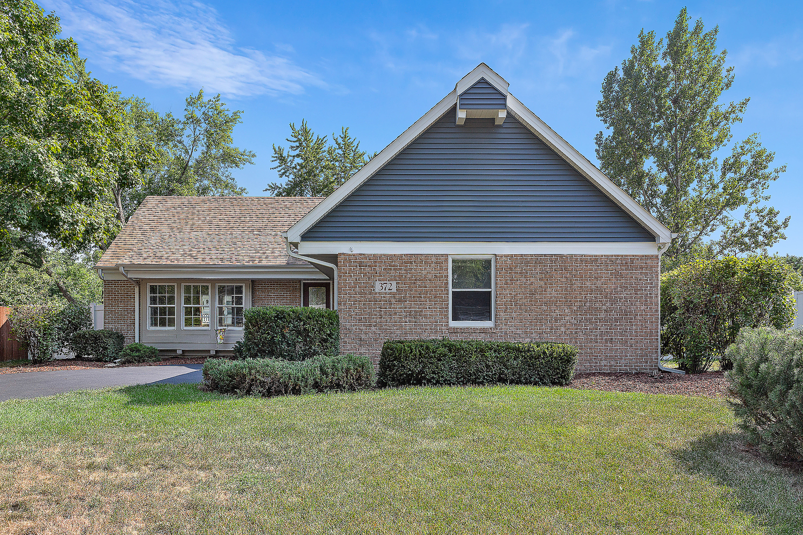372 Cedarbrook Road Naperville, IL 60565 - Photo 5 of 25