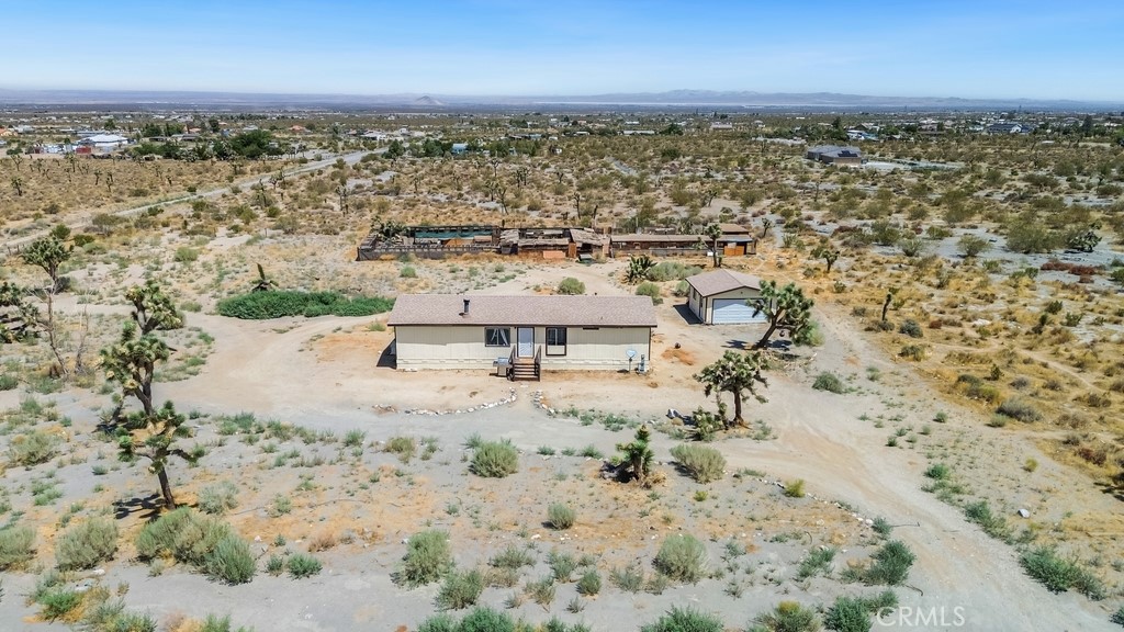 1930 Calaveras Road Pinon Hills, CA 92372 - Photo 29 of 30 Gallery Image 29