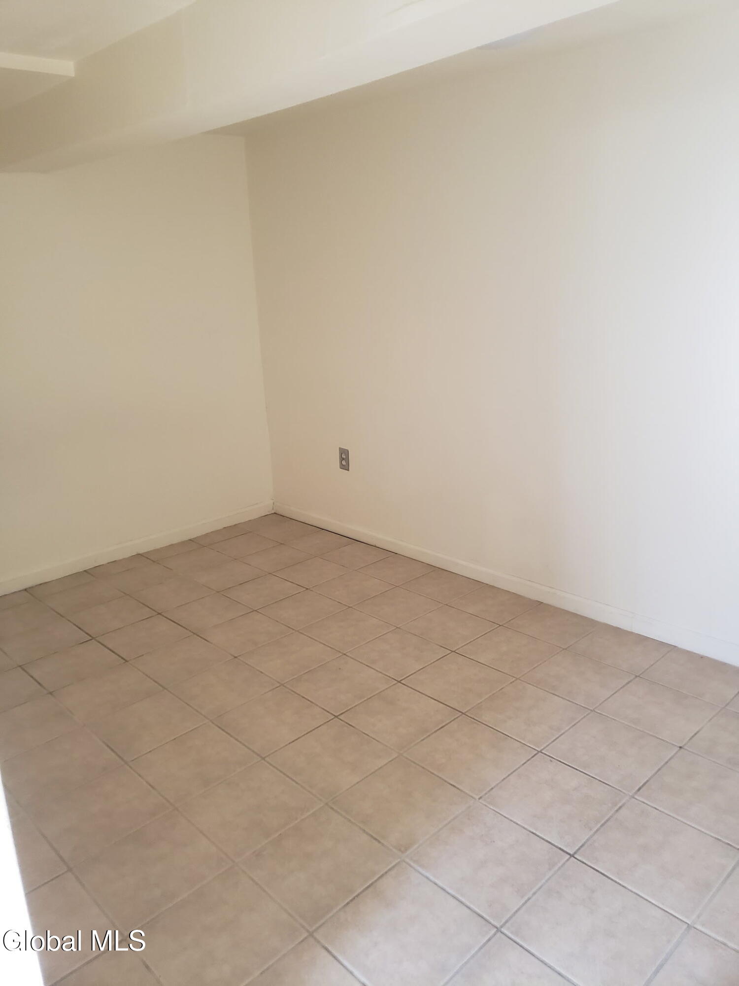 79 Middle Road, Unit F Lake George, NY 12845 - Photo 3 of 4 Middle road downstairs studio