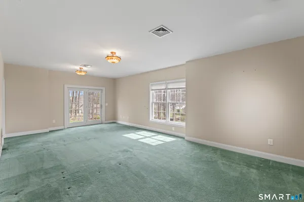 $660,000 | 18 Spring Ridge Court, Unit 18, Danbury, CT 06811