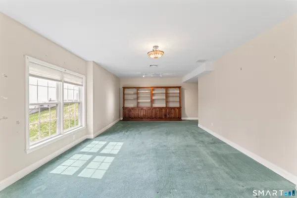 $660,000 | 18 Spring Ridge Court, Unit 18, Danbury, CT 06811