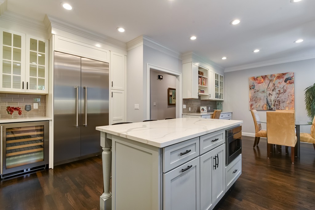 68 Pheasant Landing Road Needham, MA 02492 - Photo 3 of 30