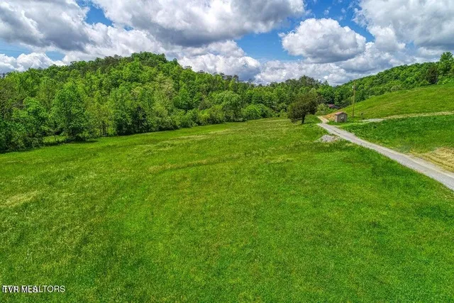 $1,900,000 | 833 Duck Creek Road, Sneedville, TN 37869