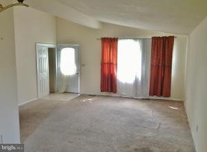 4902 Old Court Road Randallstown, MD 21133 - Photo 3 of 11 Living Room