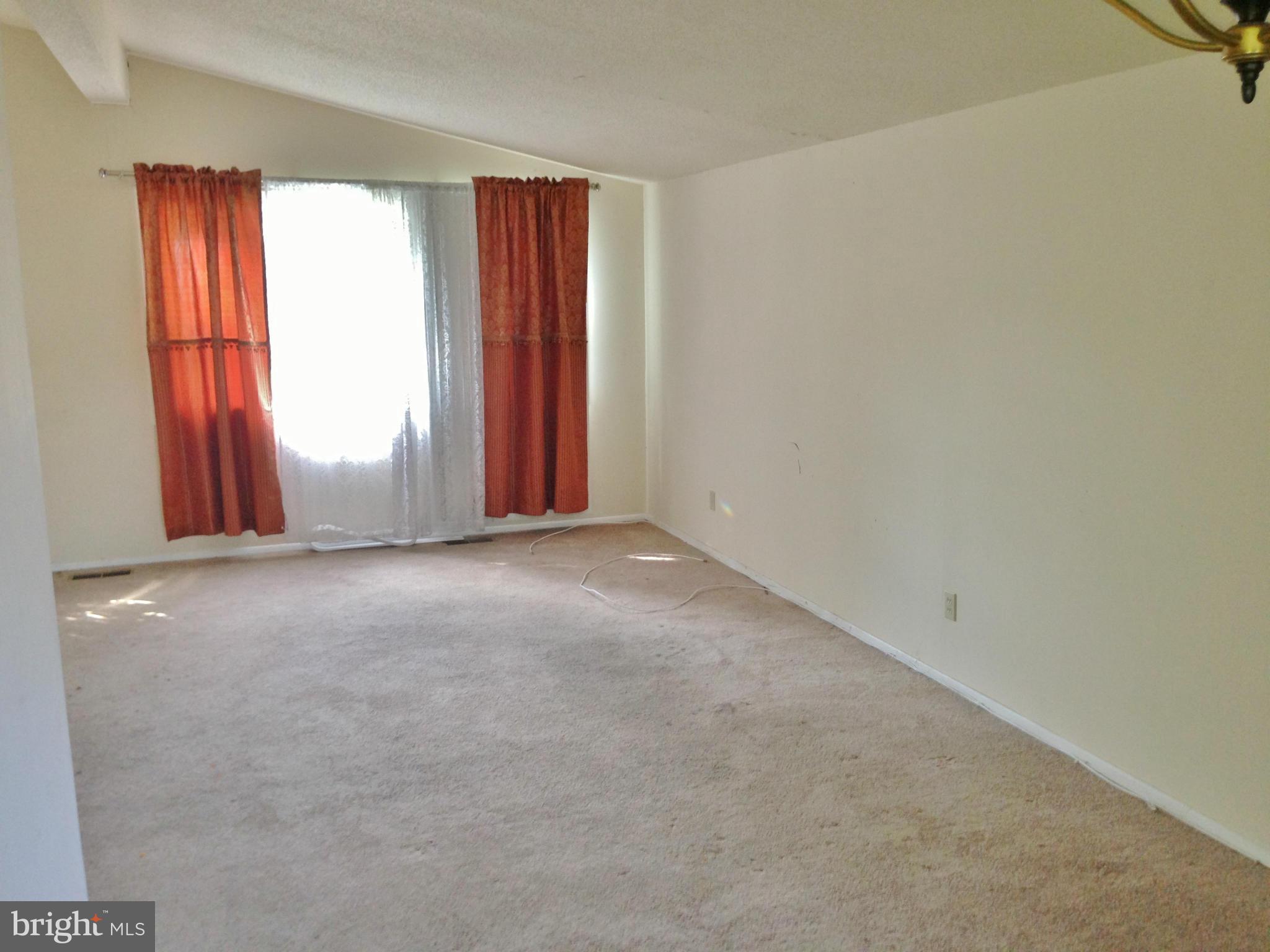 4902 Old Court Road Randallstown, MD 21133 - Photo 4 of 11 Living Room