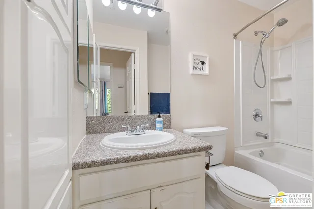 $185,000 | 575 North Villa Court, Unit 204, Palm Springs, CA 92262