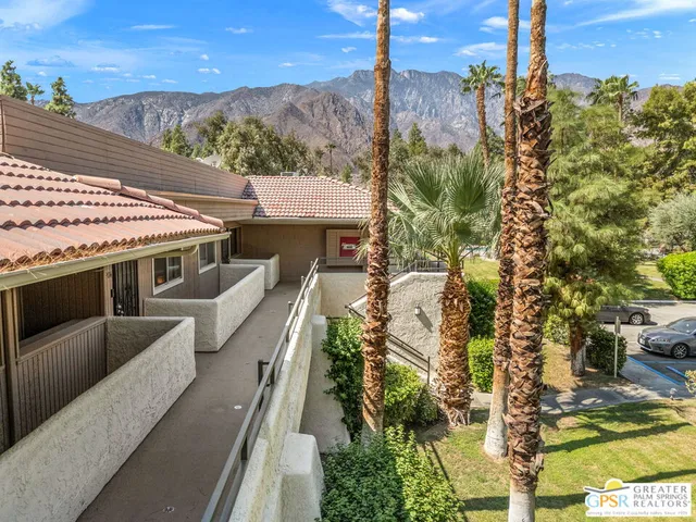 $185,000 | 575 North Villa Court, Unit 204, Palm Springs, CA 92262