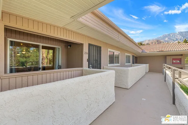 $185,000 | 575 North Villa Court, Unit 204, Palm Springs, CA 92262