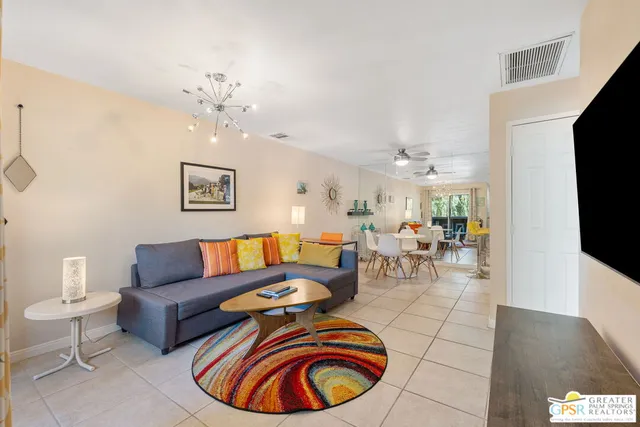 $185,000 | 575 North Villa Court, Unit 204, Palm Springs, CA 92262