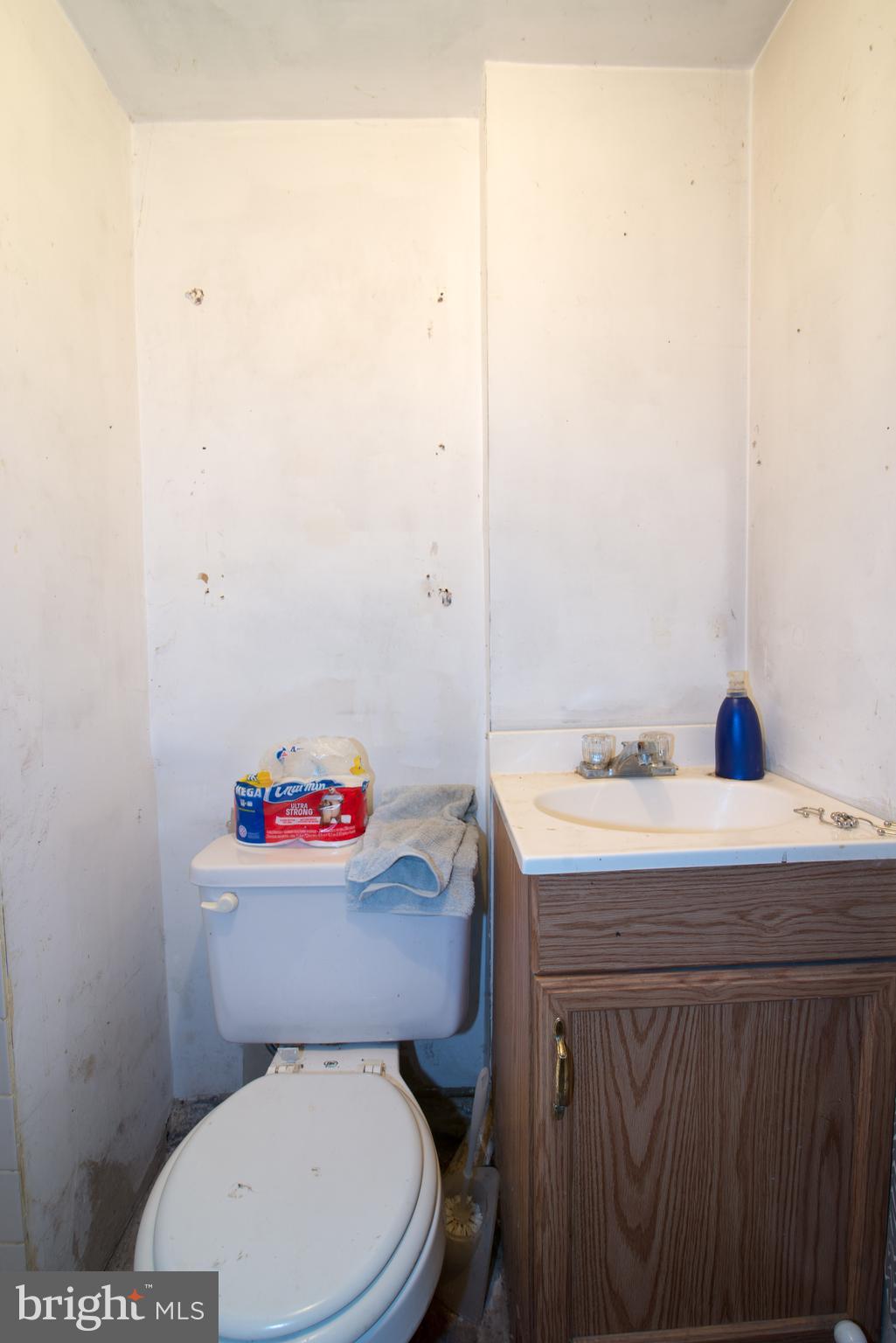 731 Park Road Northwest Washington, DC 20010 - Photo 27 of 28 Full Bath