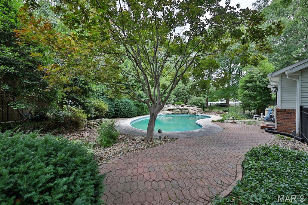 1000 Schwarz Road Edwardsville, IL 62025 - Photo 19 of 96
