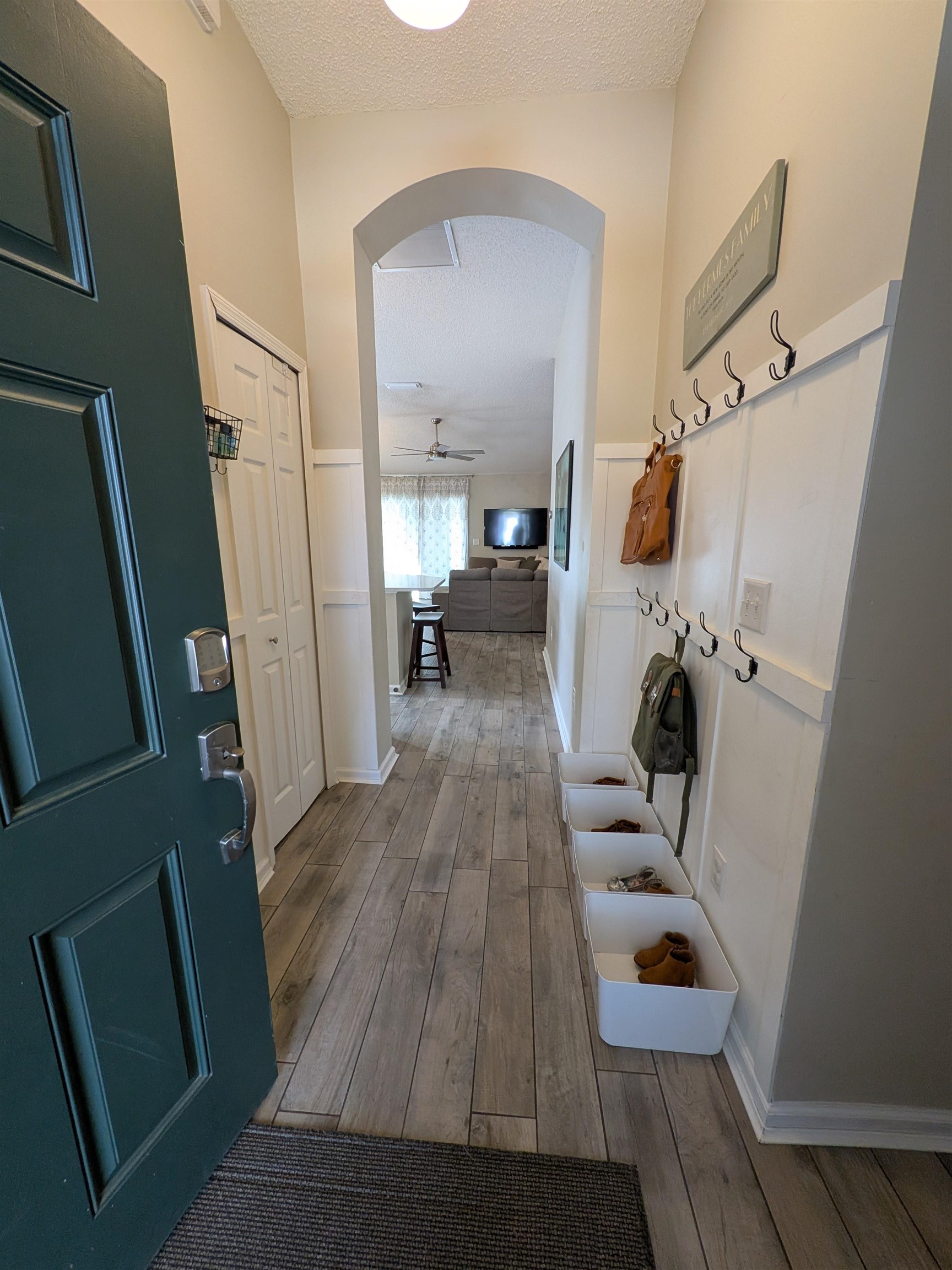 921 Oak Arbor Circle St. Augustine, FL 32084 - Photo 6 of 51 a view of living room