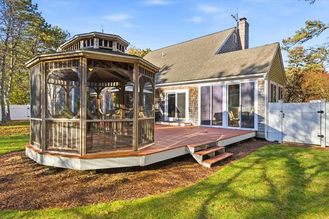 $875,000 | 109 Great Pines Drive, Mashpee, MA 02649