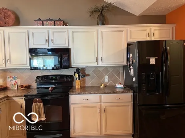 $348,900 | 1161 Extraordinary Trail, Greenfield, IN 46140