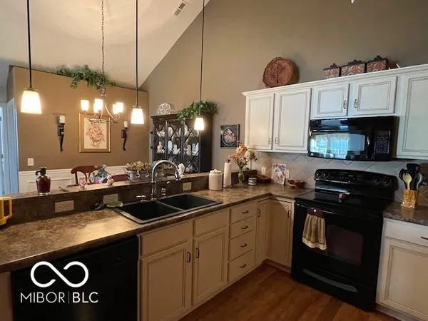 $348,900 | 1161 Extraordinary Trail, Greenfield, IN 46140