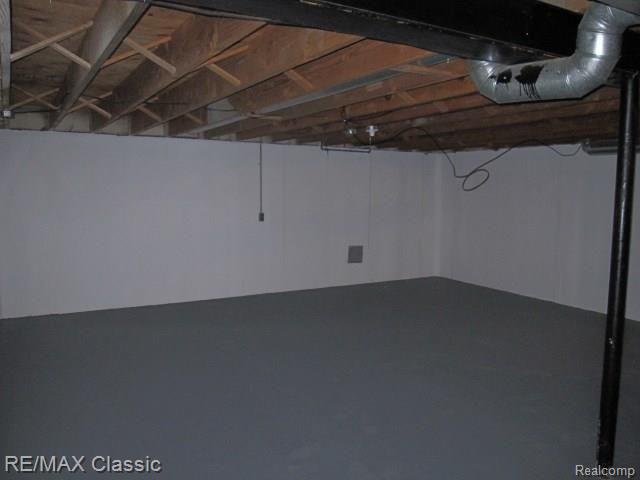 42957 Versailles Road Canton, MI 48187 - Photo 21 of 25 IMG_1100.JPG
