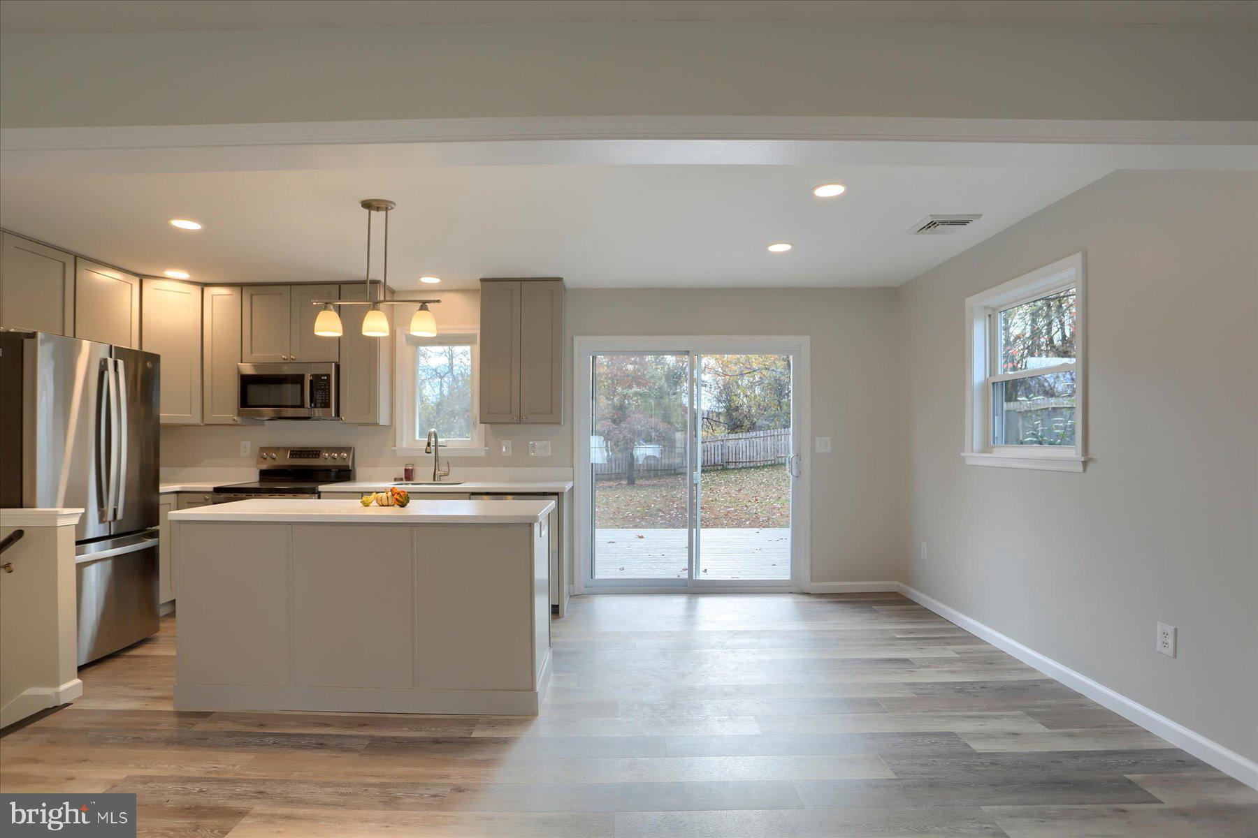 54 Ridgeview Road Hummelstown, PA 17036 - Photo 5 of 35 Gallery Image 5