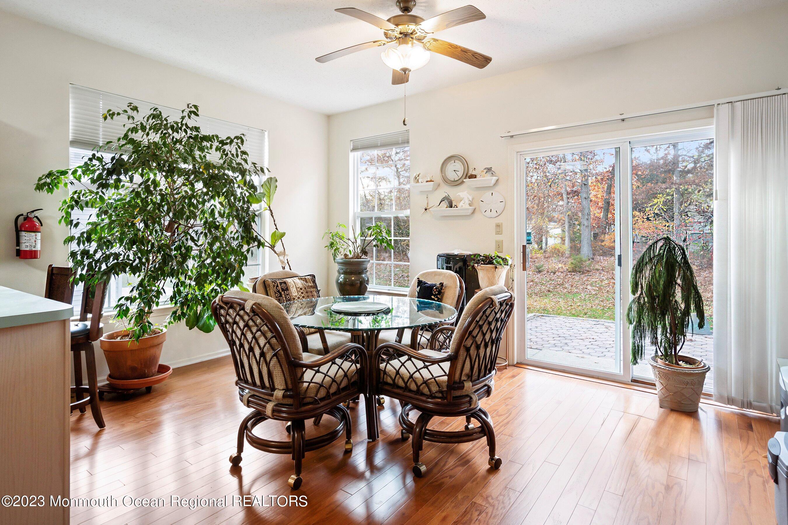 58 Sandpiper Road Barnegat, NJ 08005 - Photo 12 of 26 12-Breakfast Area