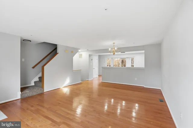 $2,700 | 6174 Silver Arrows Way, Columbia, MD 21045