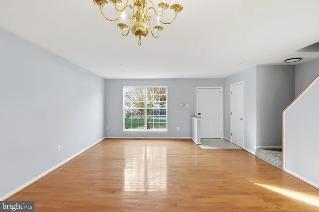 $2,700 | 6174 Silver Arrows Way, Columbia, MD 21045