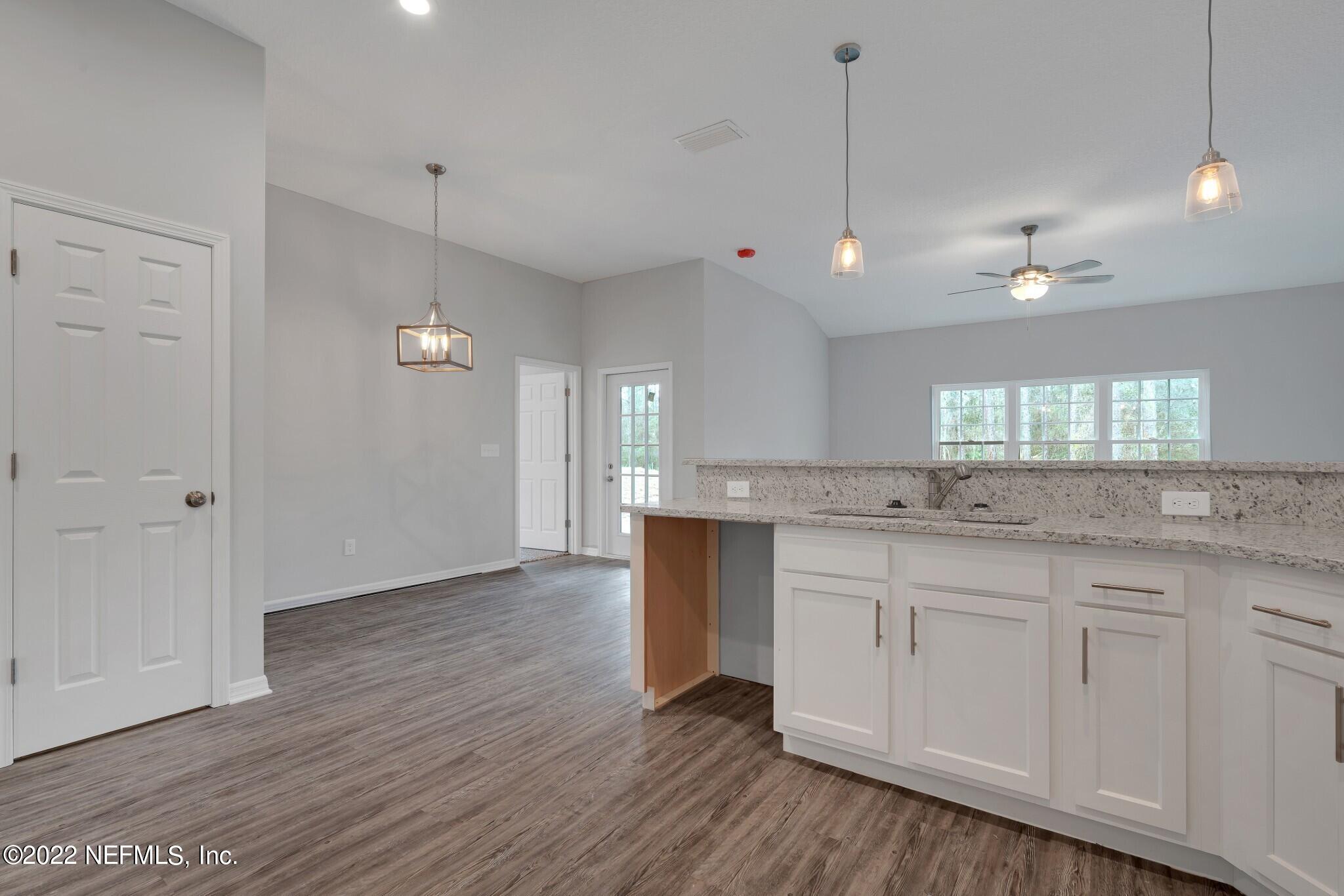 4561 Johns Cemetery Road Middleburg, FL 32068 - Photo 13 of 31 HomeJab_95336_HDR-37