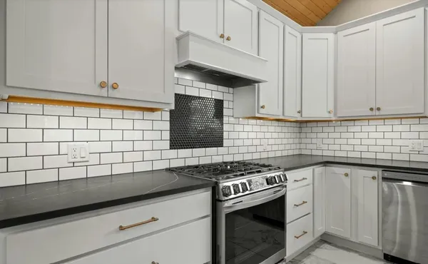 $615,900 | 1302 South Ash Street, Casper, WY 82601