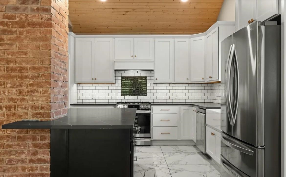 1302 South Ash Street Casper, WY 82601 - Photo 10 of 47