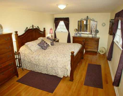 418 Duff Road Sewickley, PA 15143 - Photo 6 of 8 Master Bedroom.