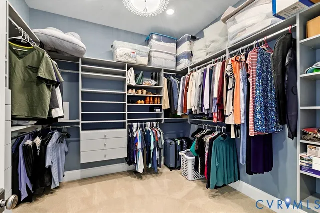 an empty room with an entryway