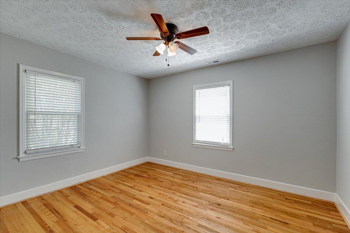 505 Sharondale Road Chattanooga, TN 37412 - Photo 19 of 25 20-505 Sharondale Rd-20
