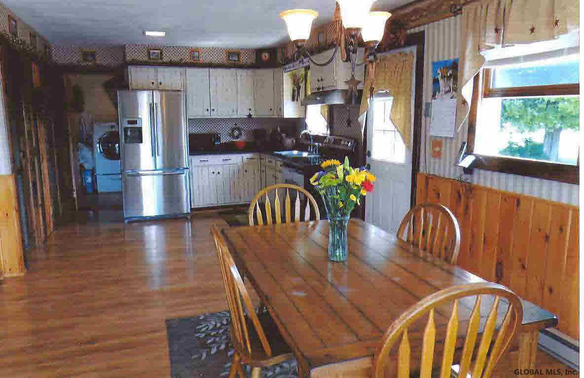 275 Stoddard Road Hampton, NY 12837 - Photo 4 of 12 Photo 4