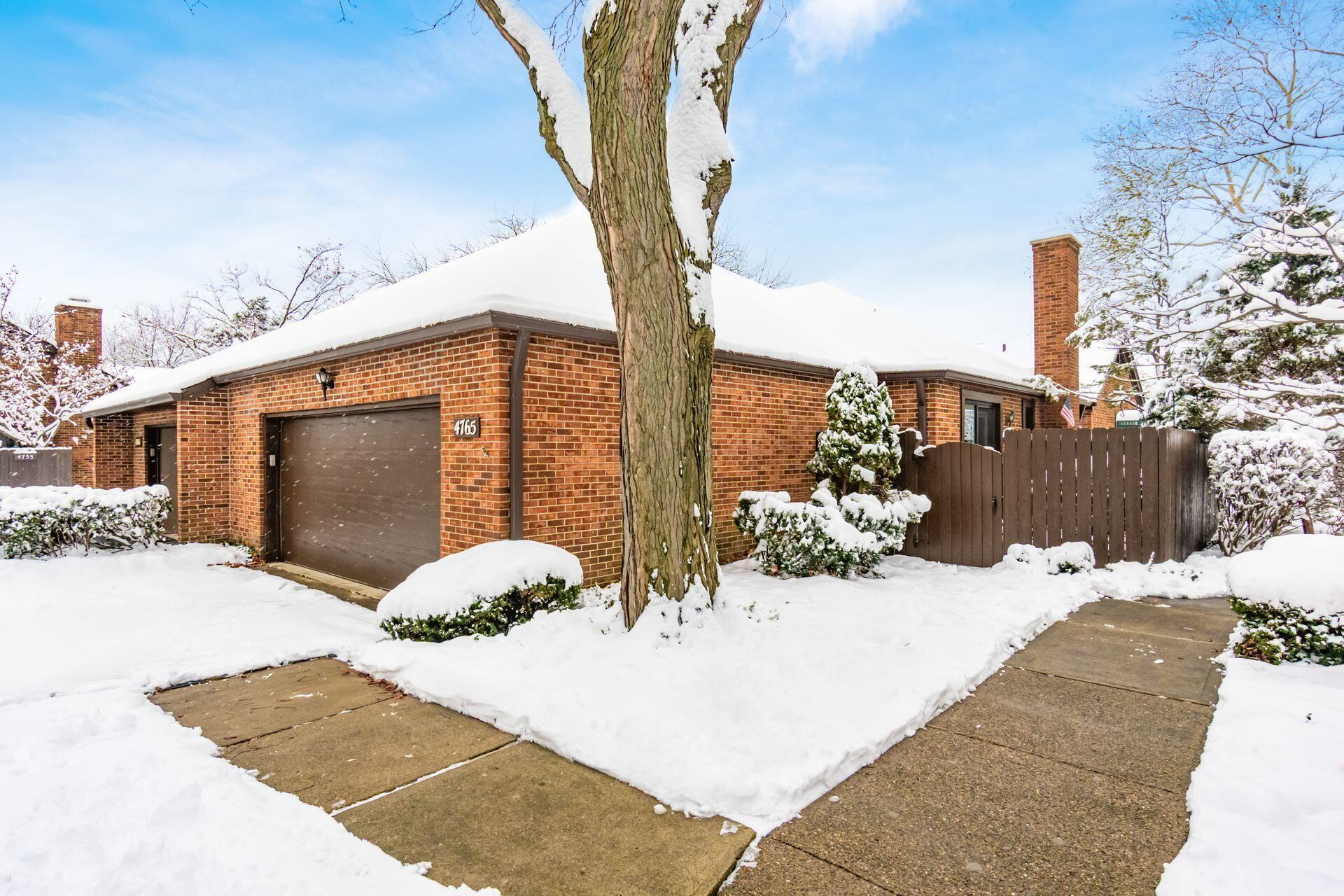 Welcome Home to 4765 Coach Rd, Upper Arlington