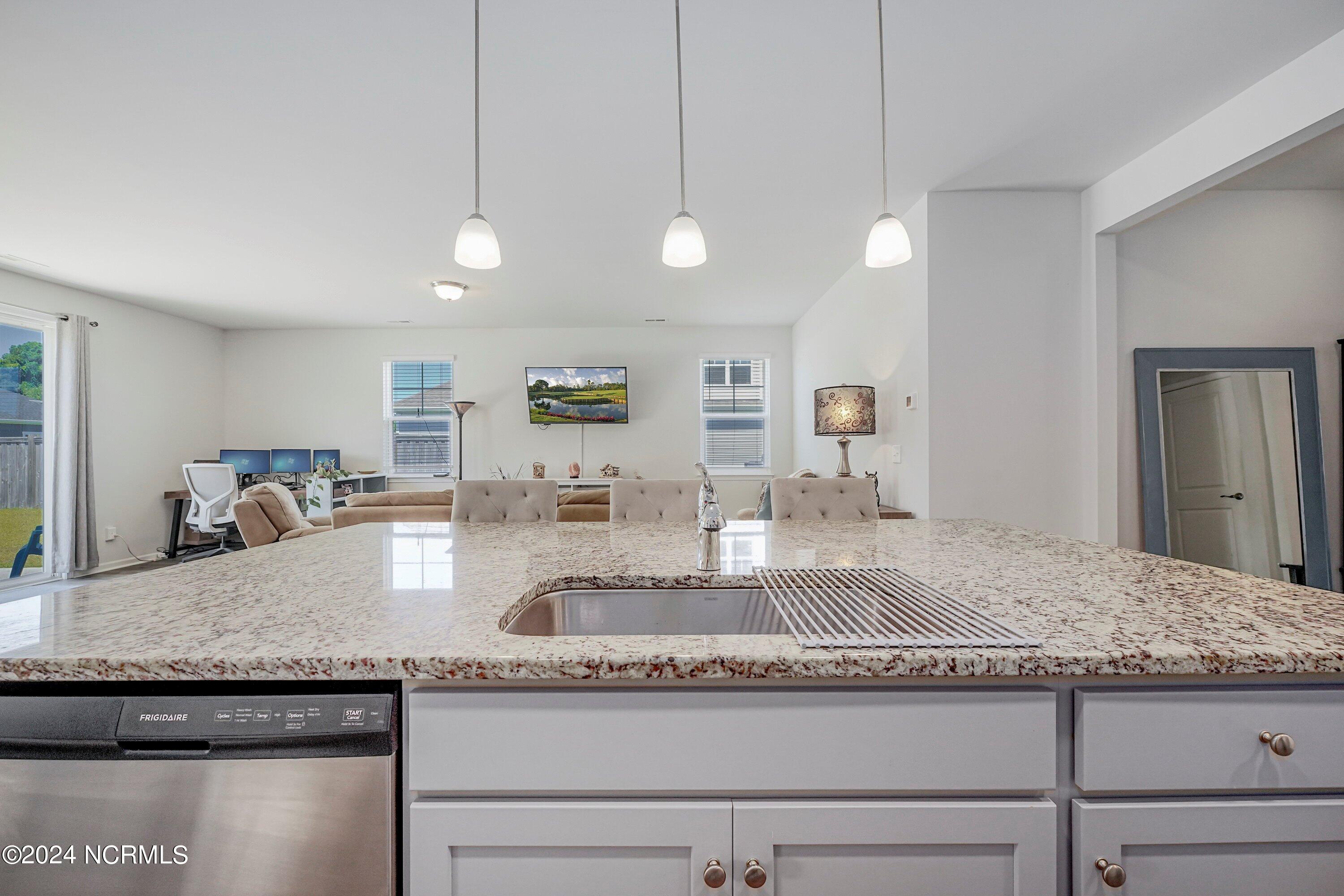 143 Seneca Reef Drive Hampstead, NC 28443 - Photo 15 of 38 16-A7406466