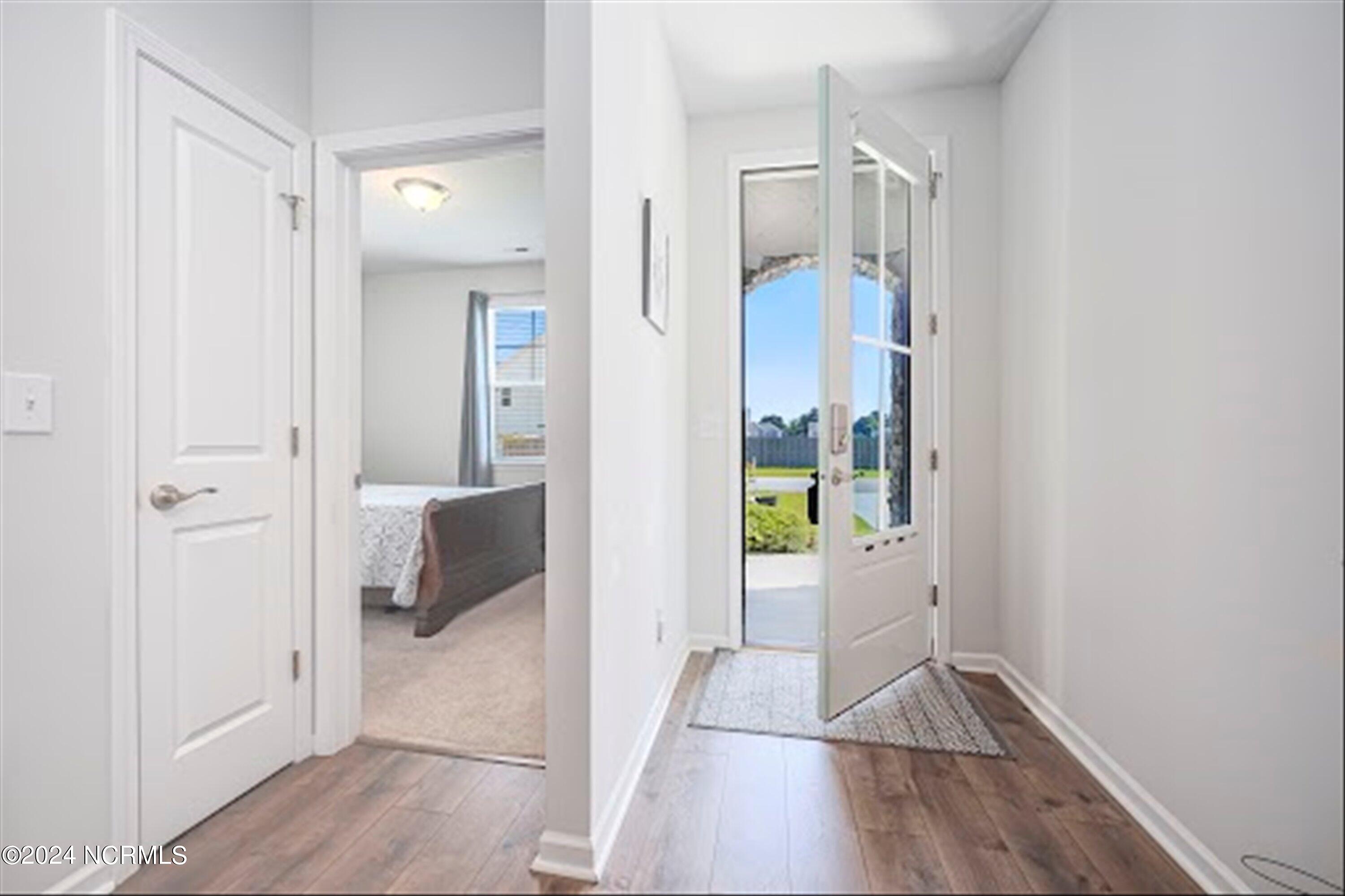 143 Seneca Reef Drive Hampstead, NC 28443 - Photo 3 of 38 04-rEDO