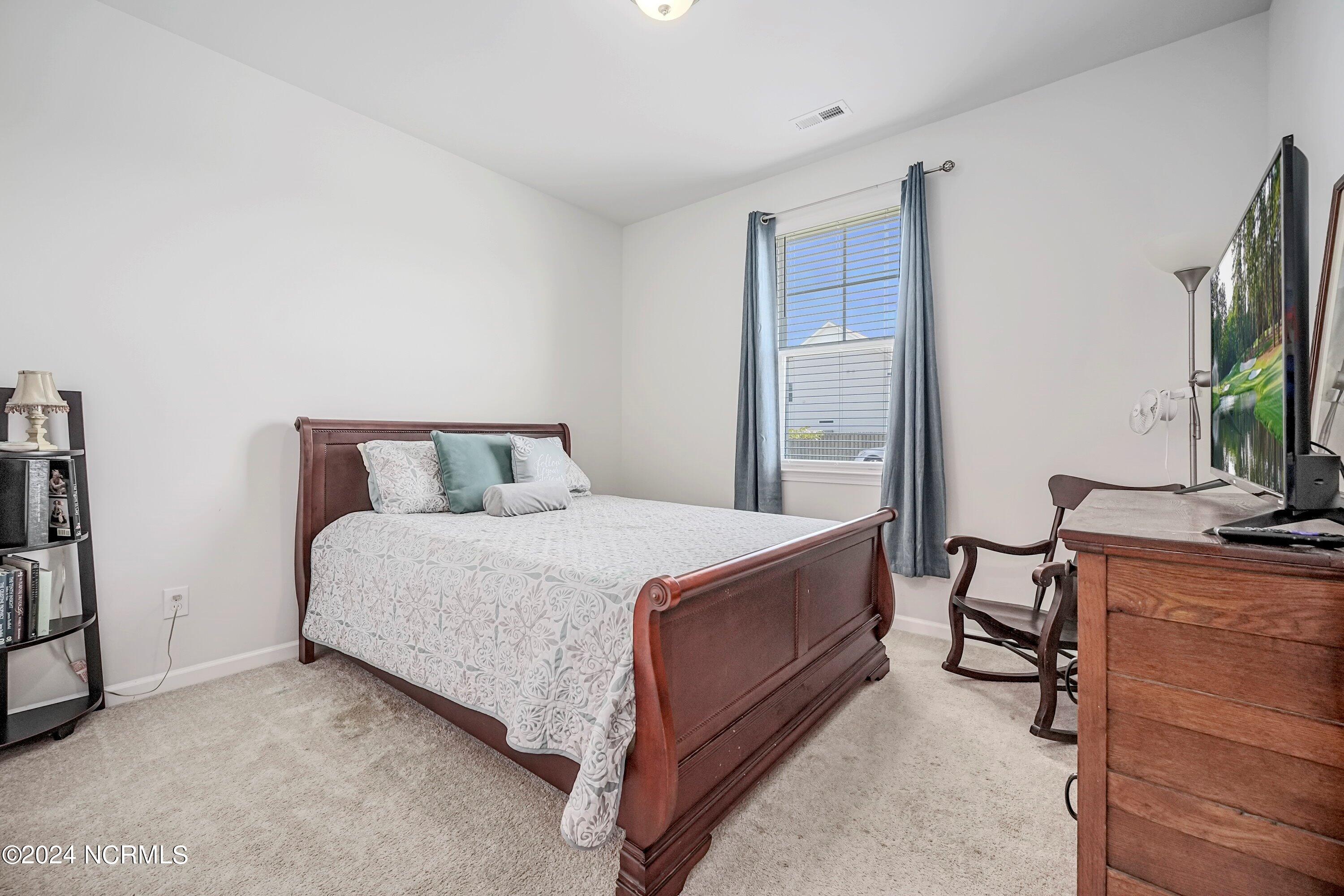 143 Seneca Reef Drive Hampstead, NC 28443 - Photo 4 of 38 05-A7406342