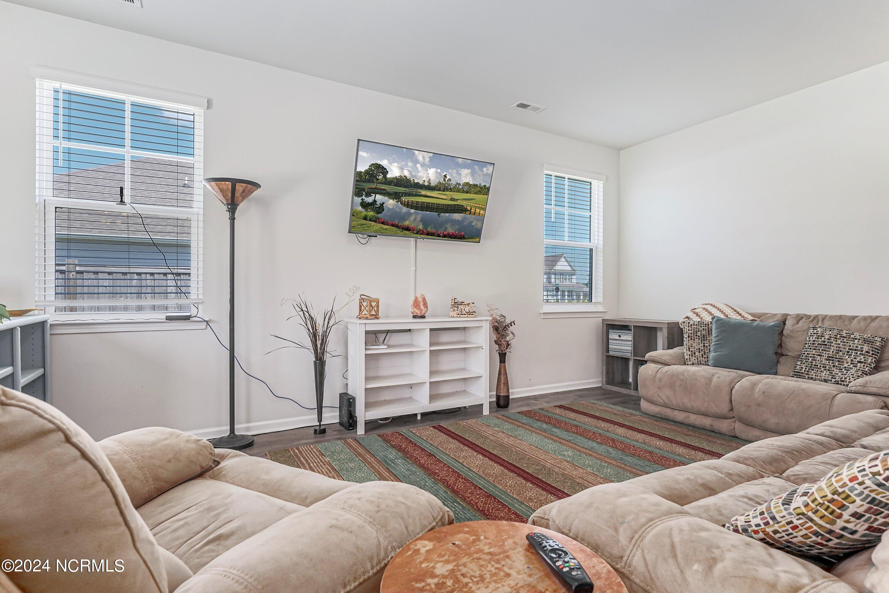 143 Seneca Reef Drive Hampstead, NC 28443 - Photo 9 of 38 10-A7406386