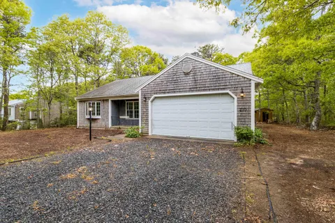 $679,900 | 210 Pine Bluff Road, Brewster, MA 02631