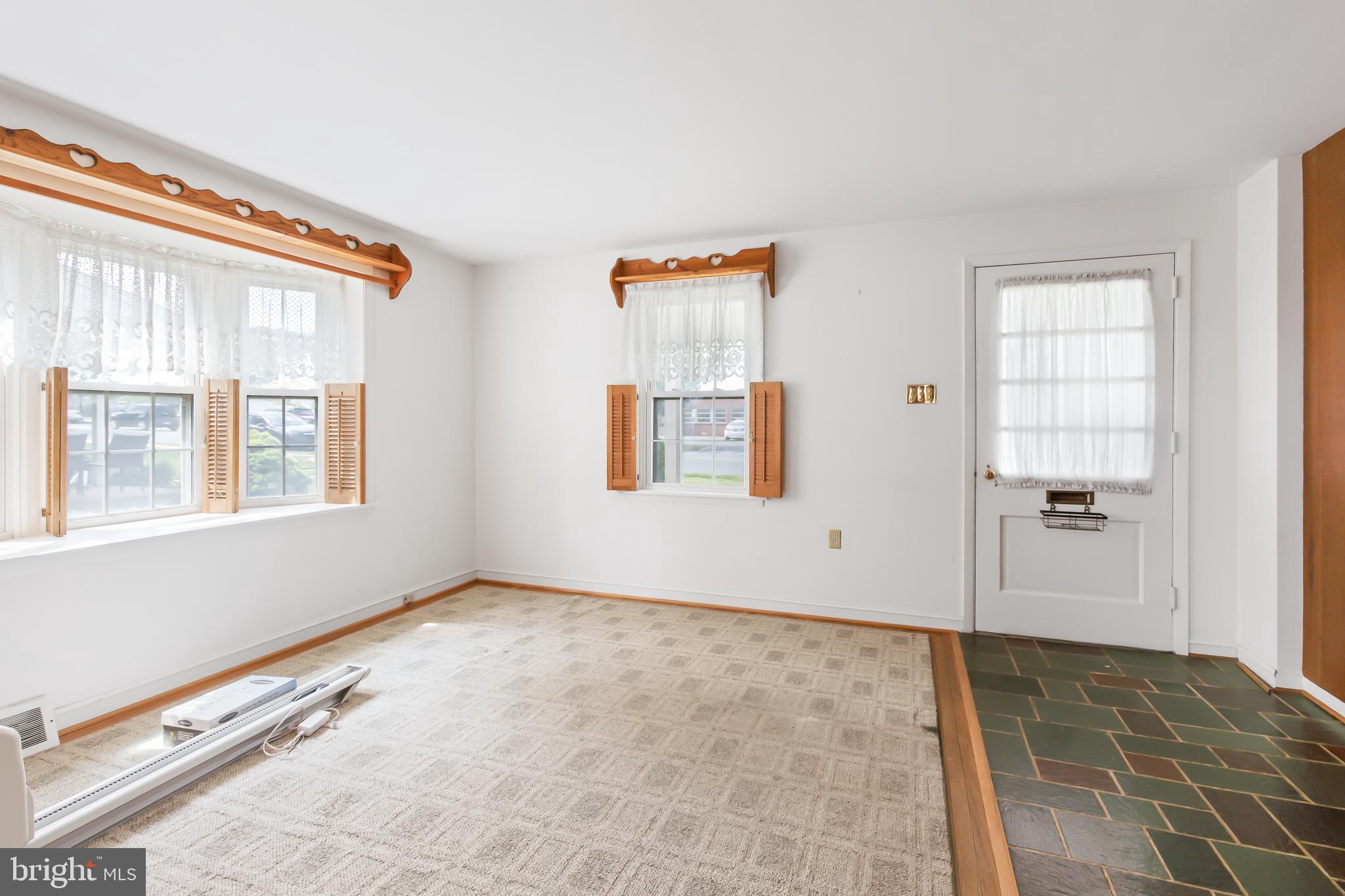 1108 Ranck Mill Road Lancaster, PA 17602 - Photo 4 of 40 Gallery Image 4
