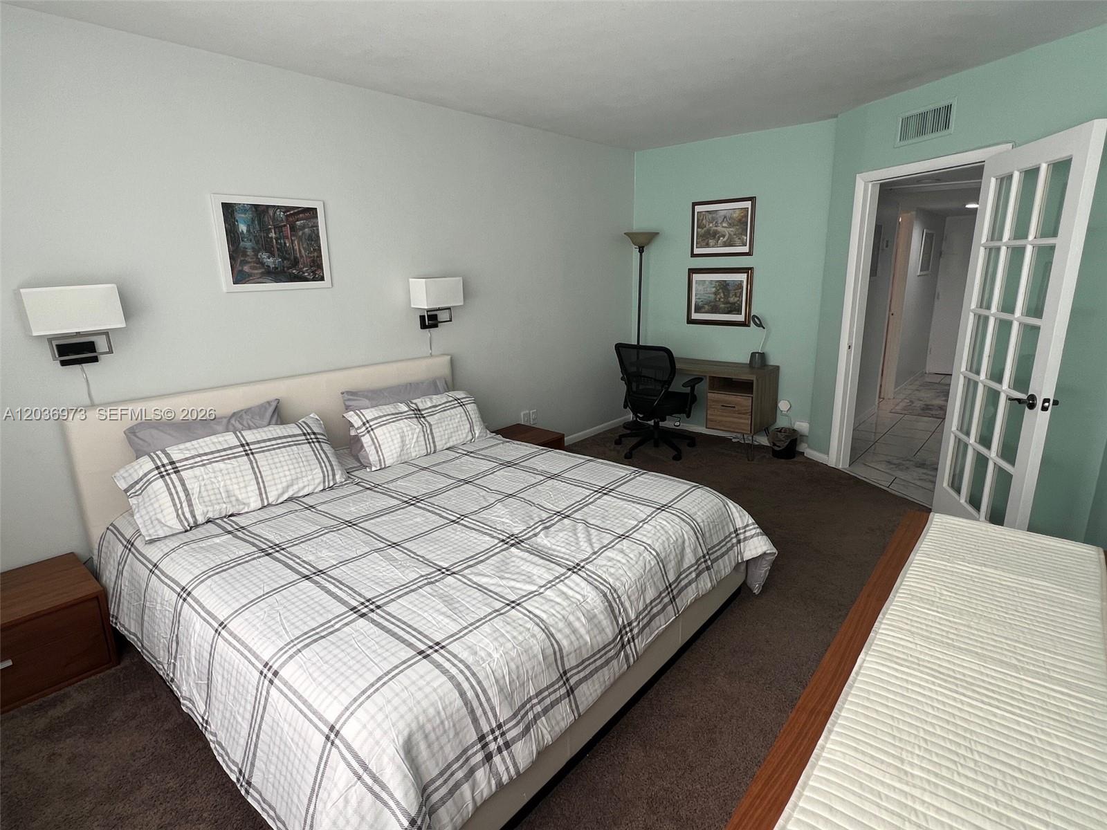 100 Lincoln Road, Unit 1001 Miami Beach, FL 33139 - Photo 12 of 47
