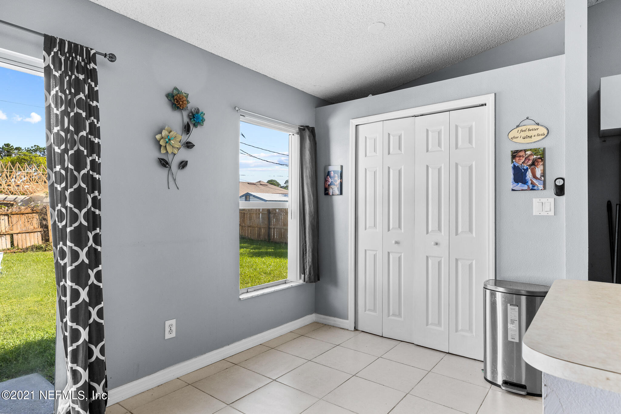 235 Benchor Road Northwest Palm Bay, FL 32907 - Photo 6 of 25 Breakfast nook