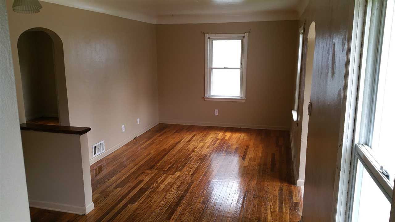 1029 Simcoe Avenue Flint, MI 48507 - Photo 2 of 13