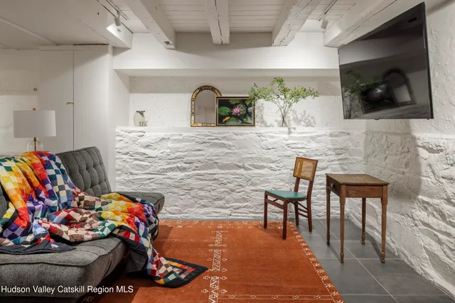 a living room filled with furniture