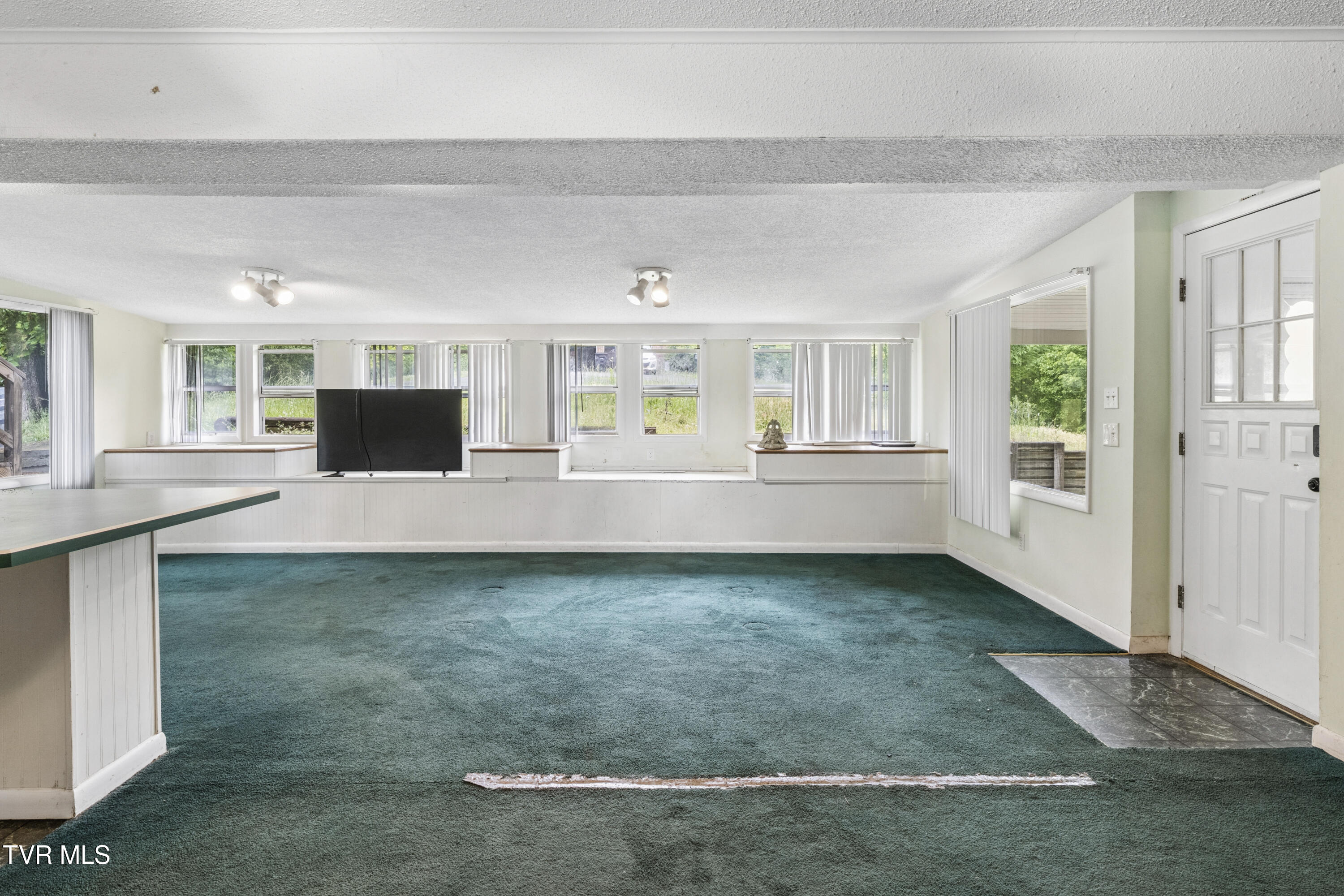 1104 Lebanon Road Kingsport, TN 37663 - Photo 10 of 108 10