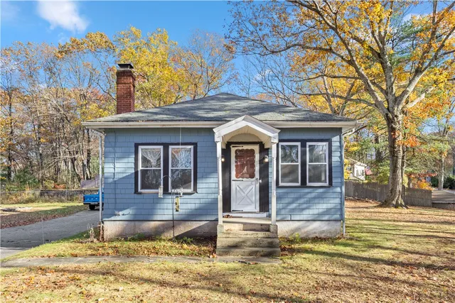 $435,000 | 1 Capron Road, Smithfield, RI 02917