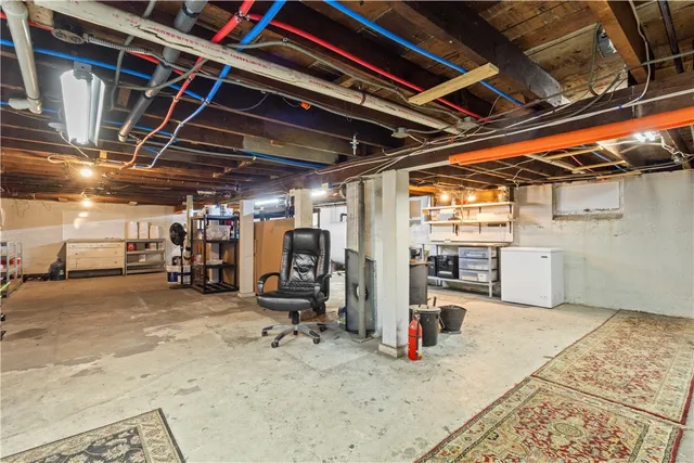 $435,000 | 1 Capron Road, Smithfield, RI 02917