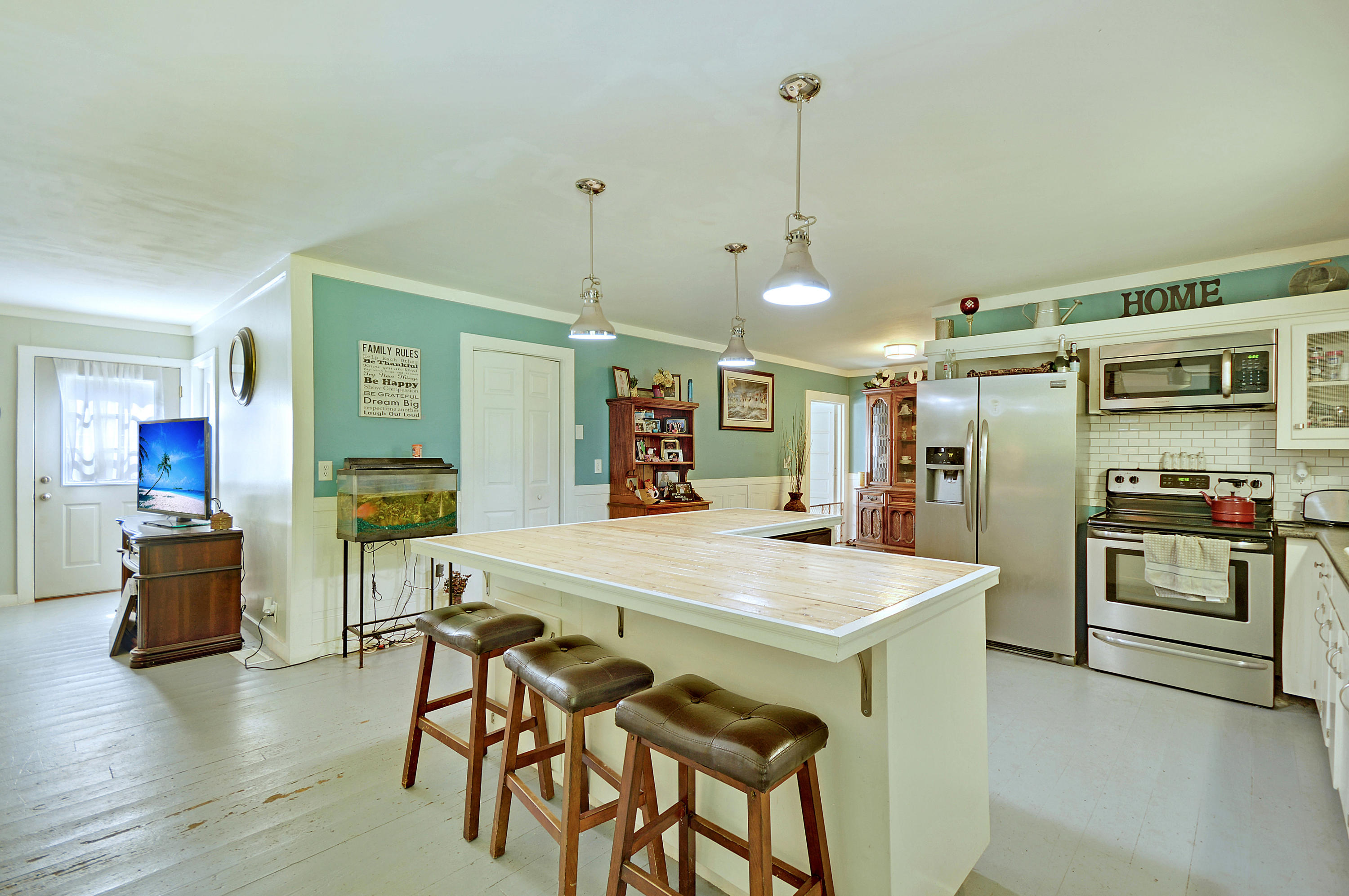 8114 Peirce Road Ridgeville, SC 29472 - Photo 5 of 33 8114 Peirce Road Ridgeville SC 29472