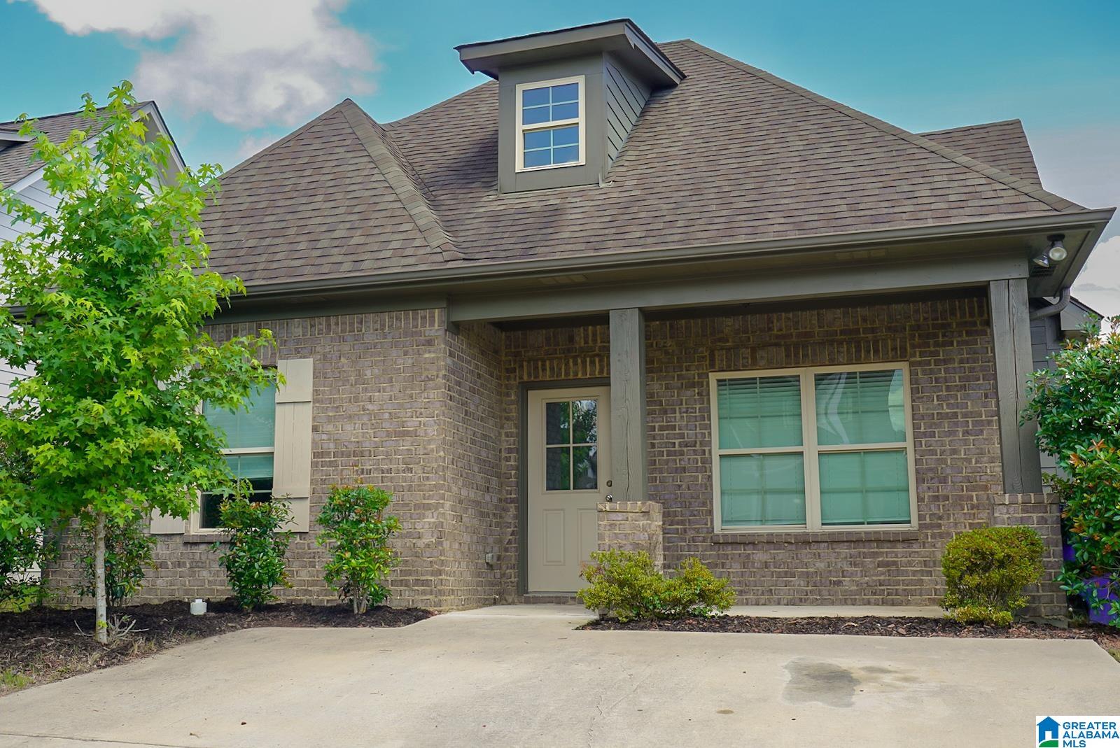 1041 Crawford Court Chelsea, AL 35043 - Photo 2 of 4