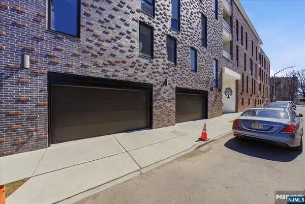 $505,000 | 21 Lincoln Avenue, Unit 101, Newark, NJ 07104