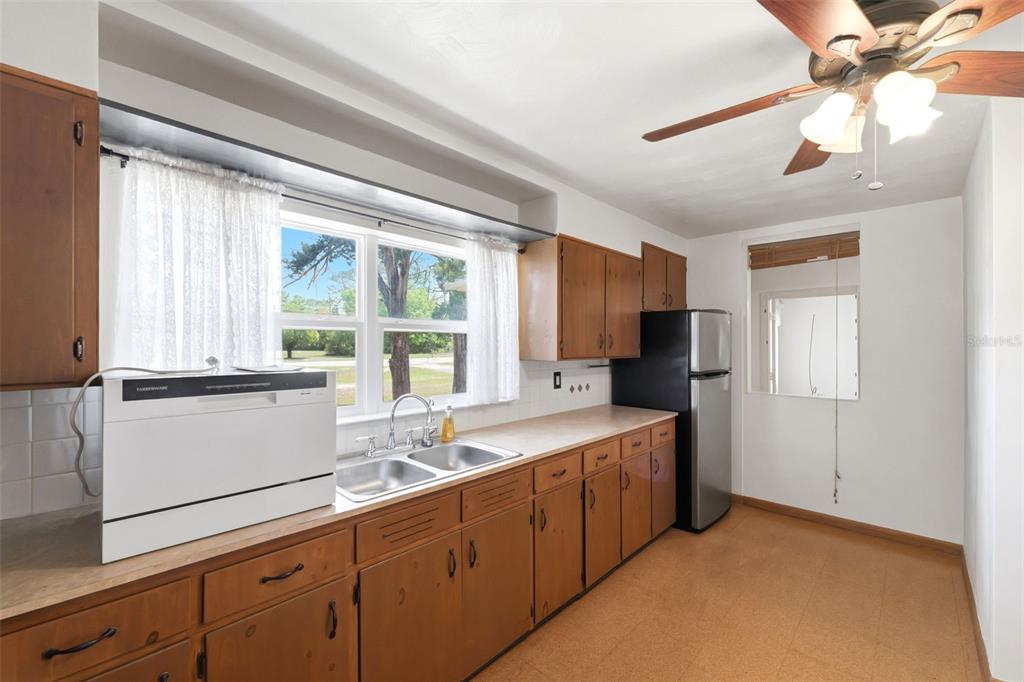 18749 Highway 41 Spring Hill, FL 34610 - Photo 15 of 40