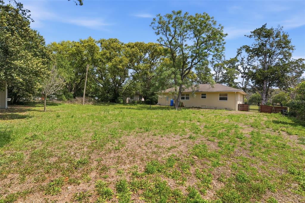 18749 Highway 41 Spring Hill, FL 34610 - Photo 27 of 40